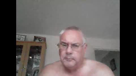 Snapshot of daveandp chatting on 14, 10, 2025 Dave online show from 14, 10, 2025
