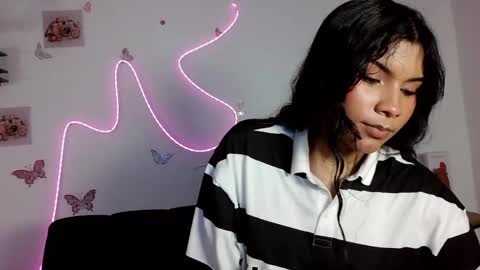 Snapshot of daviana_hill_ chatting on 23, 5, 2026 Davi online show from 23, 5, 2026