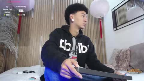 Snapshot of david_banks_ chatting on 24, 3, 2026 David online show from 24, 3, 2026