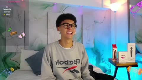 Snapshot of david_banks_ chatting on 13, 4, 2026 David online show from 13, 4, 2026