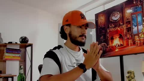 Hey im David that loves to explore and speak their fantasies. Very open talktative and nice. Feel free to chat with me online show from 13, 12, 2024