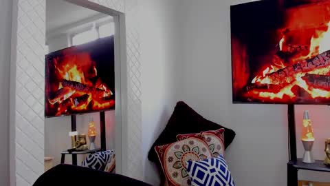 Hey im David that loves to explore and speak their fantasies. Very open talktative and nice. Feel free to chat with me online show from 11, 1, 2025