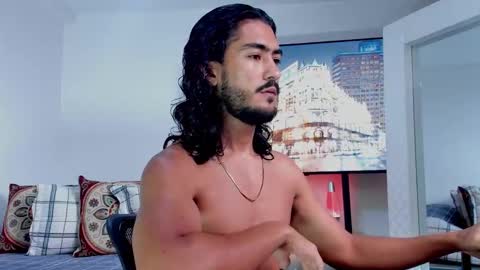 Hey im David that loves to explore and speak their fantasies. Very open talktative and nice. Feel free to chat with me online show from 19, 2, 2026