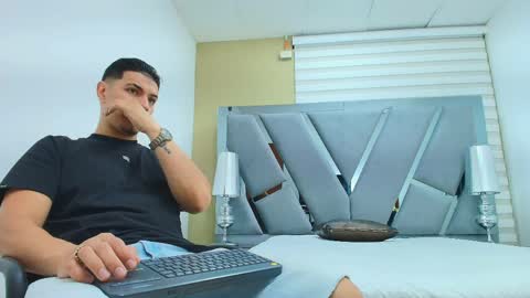 david_victoriaa online show from 21, 4, 2026