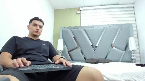 david_victoriaa online show from 10, 6, 2026