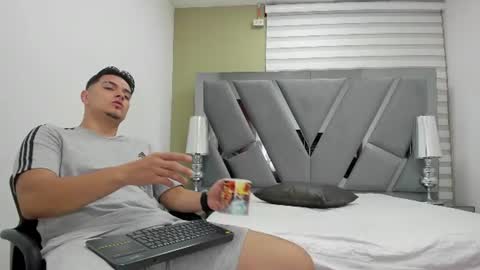 david_victoriaa online show from 27, 7, 2026