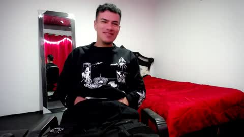 Snapshot of davidkaloc chatting on 19, 1, 2025 David online show from 19, 1, 2025