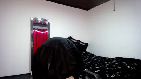 Snapshot of davidkaloc chatting on 25, 1, 2025 David online show from 25, 1, 2025