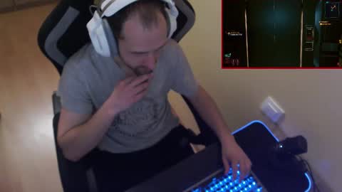 Snapshot of davidoventt chatting on 26, 2, 2025 davidoventt online show from 26, 2, 2025