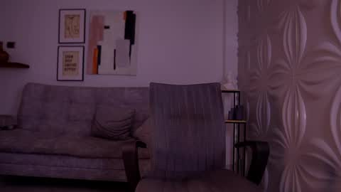 Snapshot of davies_brown chatting on 19, 5, 2026 Davies brown schedule 12pm to 5pm col time online show from 19, 5, 2026