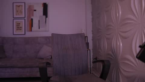 Snapshot of davies_brown chatting on 1, 6, 2026 Davies brown schedule 12pm to 5pm col time online show from 1, 6, 2026