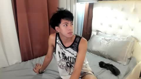 Snapshot of davincihugecock chatting on 5, 5, 2026 daniel online show from 5, 5, 2026
