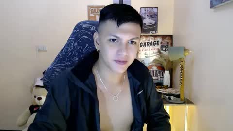 JC LOVER BOY online show from 4, 1, 2025