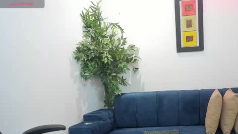 dayan_torres online show from 29, 4, 2026