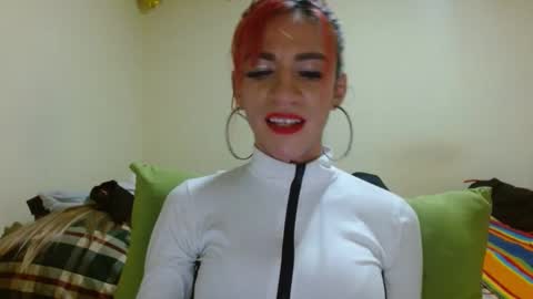 dayanna_01_ online show from 24, 2, 2025
