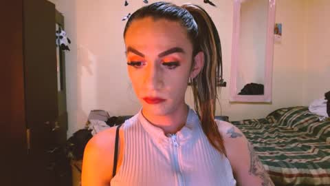 dayanna_01_ online show from 13, 5, 2026