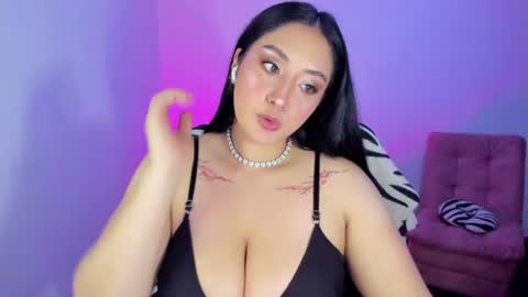 Snapshot of daysi_glow chatting on 13, 7, 2026 online show from 13, 7, 2026