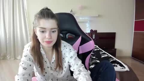 dazdrasmigdasue online show from 13, 1, 2025