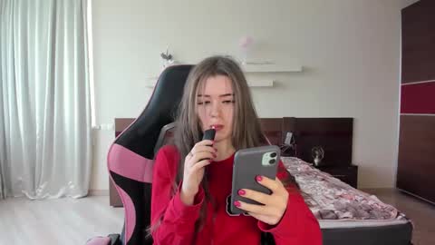 dazdrasmigdasue online show from 14, 2, 2025