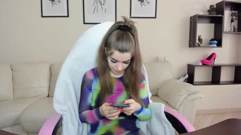 dazdrasmigdasue online show from 20, 2, 2025