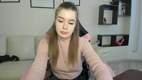 dazdrasmigdasue online show from 27, 2, 2025