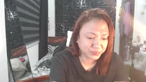 Snapshot of dazzlinglady44 chatting on 18, 12, 2024 stephaniechim online show from 18, 12, 2024