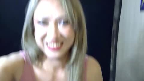 stephaniechim online show from 28, 3, 2026