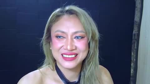 stephaniechim online show from 14, 4, 2026