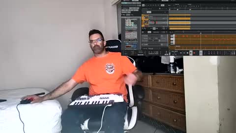 Snapshot of dbfroge chatting on 15, 9, 2025 dbfroge online show from 15, 9, 2025