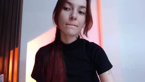 Snapshot of dead_girll chatting on 20, 10, 2025 freak online show from 20, 10, 2025