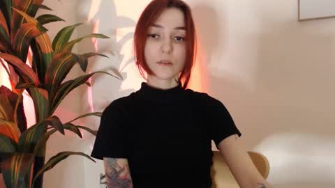 Snapshot of dead_girll chatting on 22, 11, 2025 freak online show from 22, 11, 2025