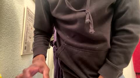 dealwithit805747 online show from 19, 1, 2025