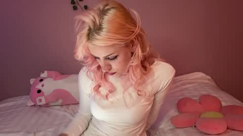 Snapshot of deannmagnie chatting on 27, 5, 2026 Maggie online show from 27, 5, 2026