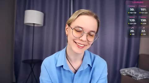 Snapshot of deannmaslen chatting on 11, 9, 2025 Charlie 18yo online show from 11, 9, 2025