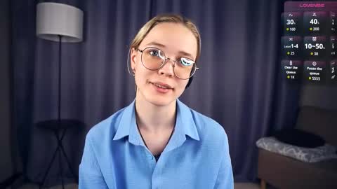 Snapshot of deannmaslen chatting on 12, 9, 2025 Charlie 18yo online show from 12, 9, 2025