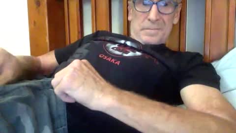 deanofflove2210 online show from 6, 12, 2024