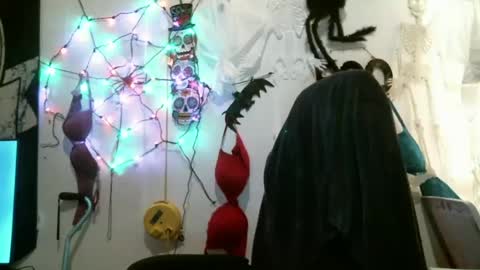 DEBBIE online show from 8, 10, 2025