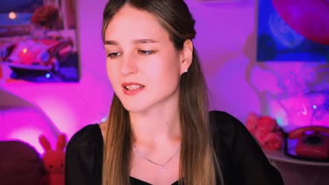 Debora online show from 1, 2, 2025