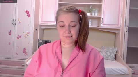 debramust online show from 22, 12, 2024