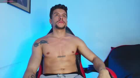 Santiago online show from 5, 3, 2026