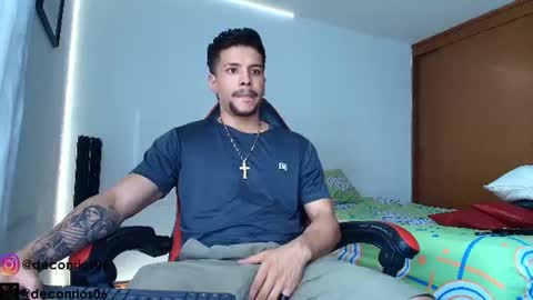 Snapshot of deconrios chatting on 12, 7, 2026 Santiago online show from 12, 7, 2026