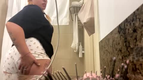 Camila Palacios online show from 10, 3, 2025