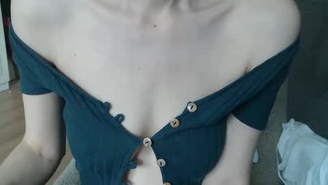 KamiDevi online show from 10, 9, 2025