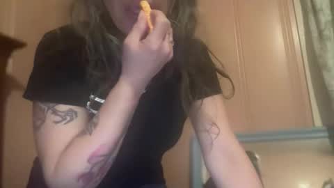 Snapshot of degeneratesaint chatting on 3, 2, 2026 Tori online show from 3, 2, 2026