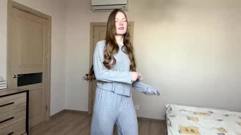 Mila online show from 17, 2, 2026