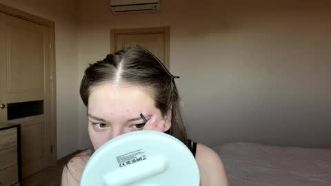 Mila online show from 5, 4, 2026