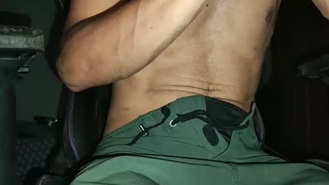 Snapshot of deku969 chatting on 16, 11, 2025 d16 online show from 16, 11, 2025