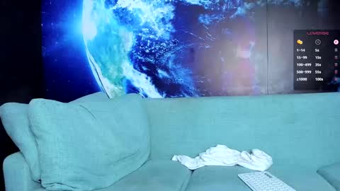 Delessandro online show from 28, 1, 2025