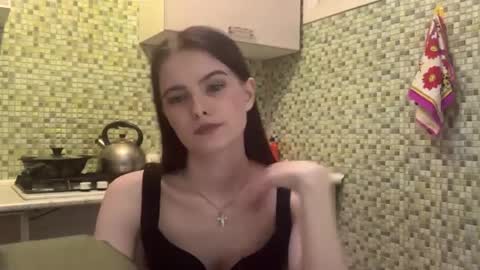 Kiki online show from 19, 4, 2026