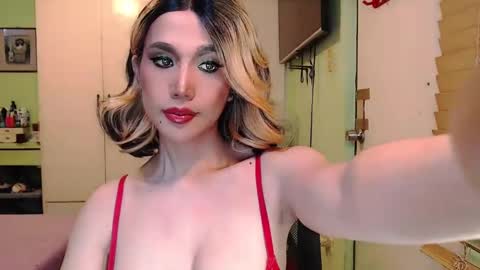 Mercedes online show from 14, 12, 2024